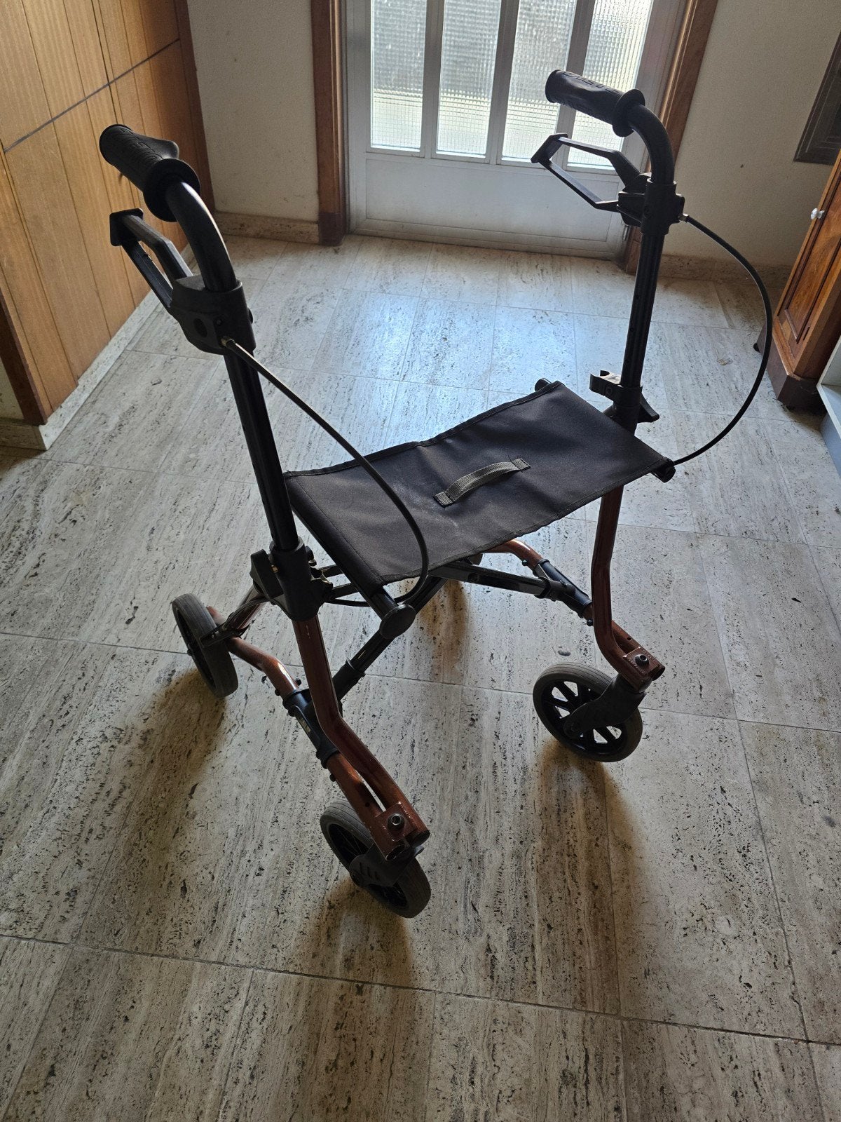 Rollator, Ophalen