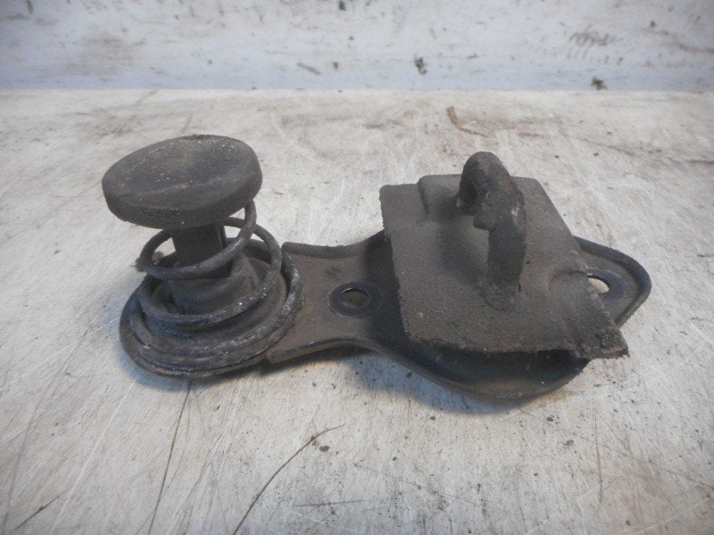 SERRURE CAPOT rechts Mercedes-Benz C (W203), Mercedes-Benz, Utilisé, Dialog.mb@mercedes-benz.com, Mercedes-Benz AG
