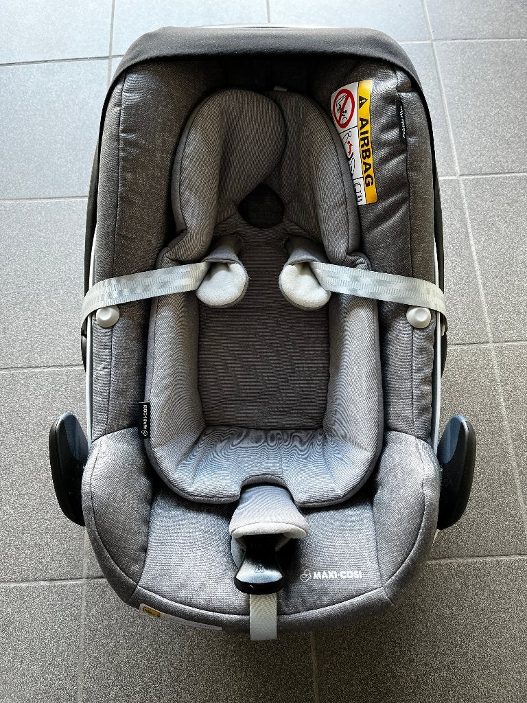 Maxi Cosi pebble plus + familyfix 2, Ophalen, Gebruikt, Isofix, 0 t/m 13 kg