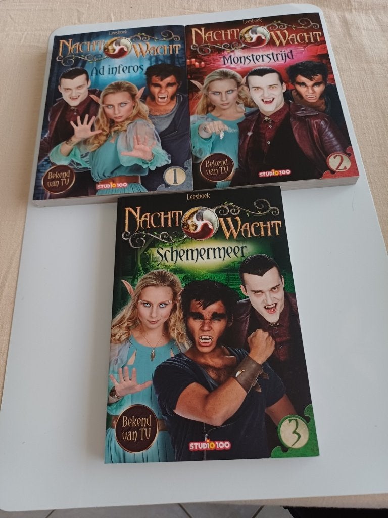 de nachtwacht 3 boeken nr 1 , 2 en nr 3 prijs is per boek, Meerdere stripboeken, Ophalen, Zo goed als nieuw