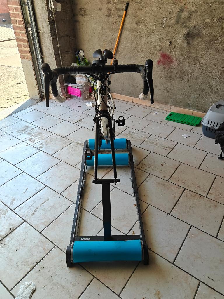 Fietsrollen met inclusief Beugel om de fiets vast te maken, Enlèvement, Comme neuf, Autres types