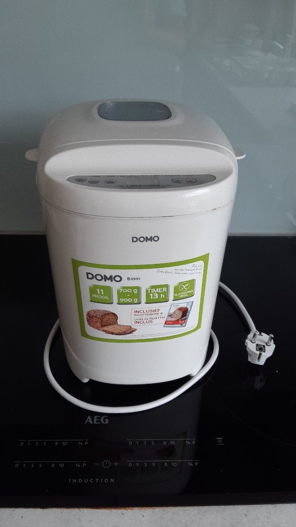 broodbakmachine DOMO B3951, Ophalen, Zo goed als nieuw, Zonder timer, 400 tot 800 gram deeg