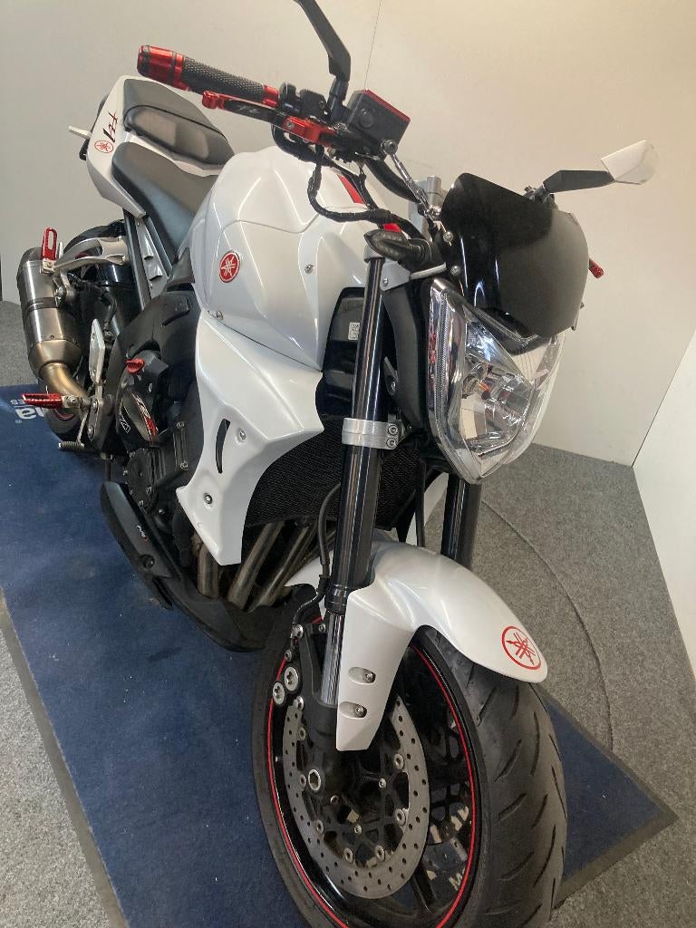 Yamaha FZ 1 MY'09 ref. LS 3343, Occasion, 4 cilinders, Motorrijbewijs A, Bedrijf