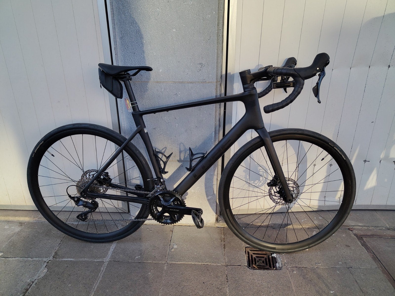 Cube Attain C:62 race 2026 size 56, Autres marques, Comme neuf, Enlèvement, 53 à 57 cm