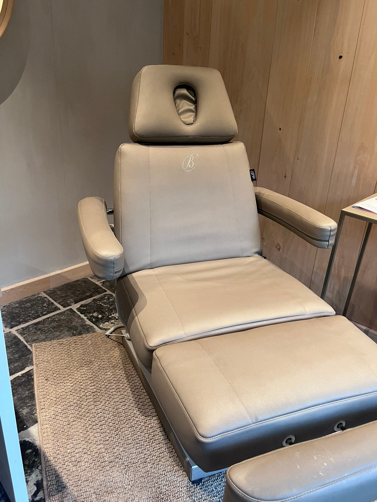 Behandelzetel Bellezi EVO S4 SG, Sport en Fitness, Ophalen, Zo goed als nieuw