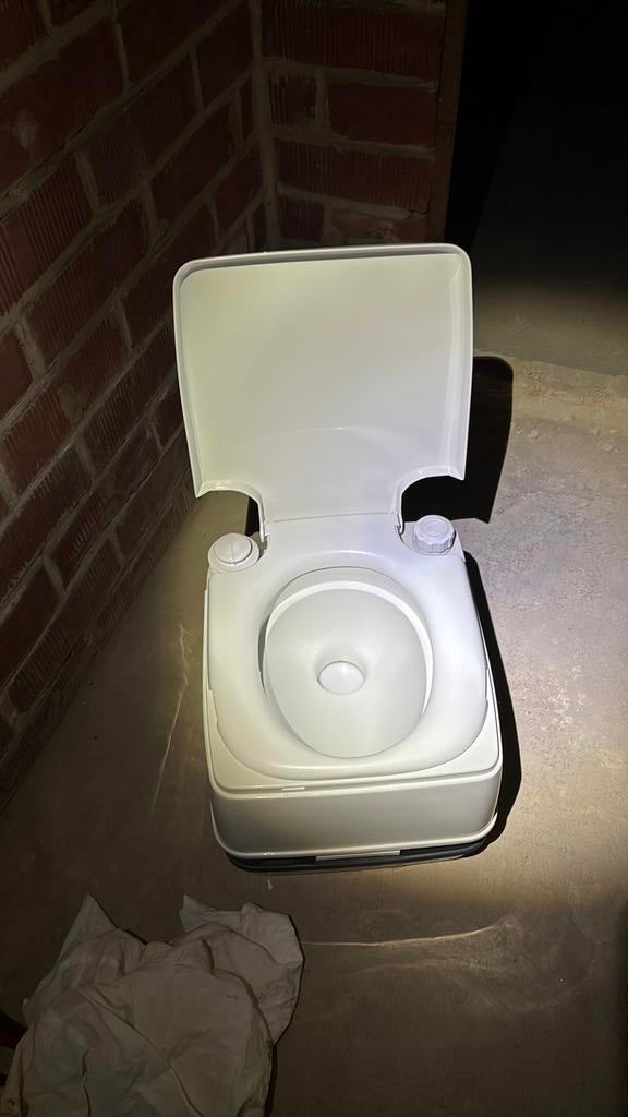 camping toilet, Doe-het-zelf en Bouw, Ophalen, Zo goed als nieuw, Toilet