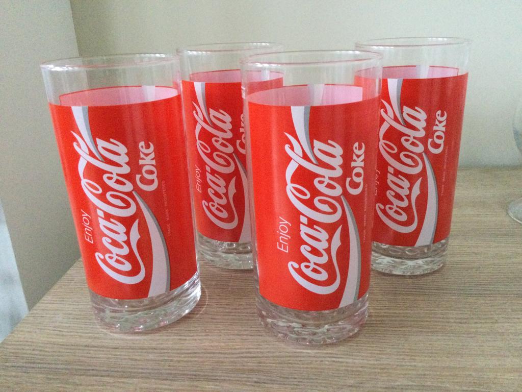 4 vintage Coca Cola glazen, 50 cl (1/2 liter). Nieuw, Ophalen, Nieuw, Gebruiksvoorwerp
