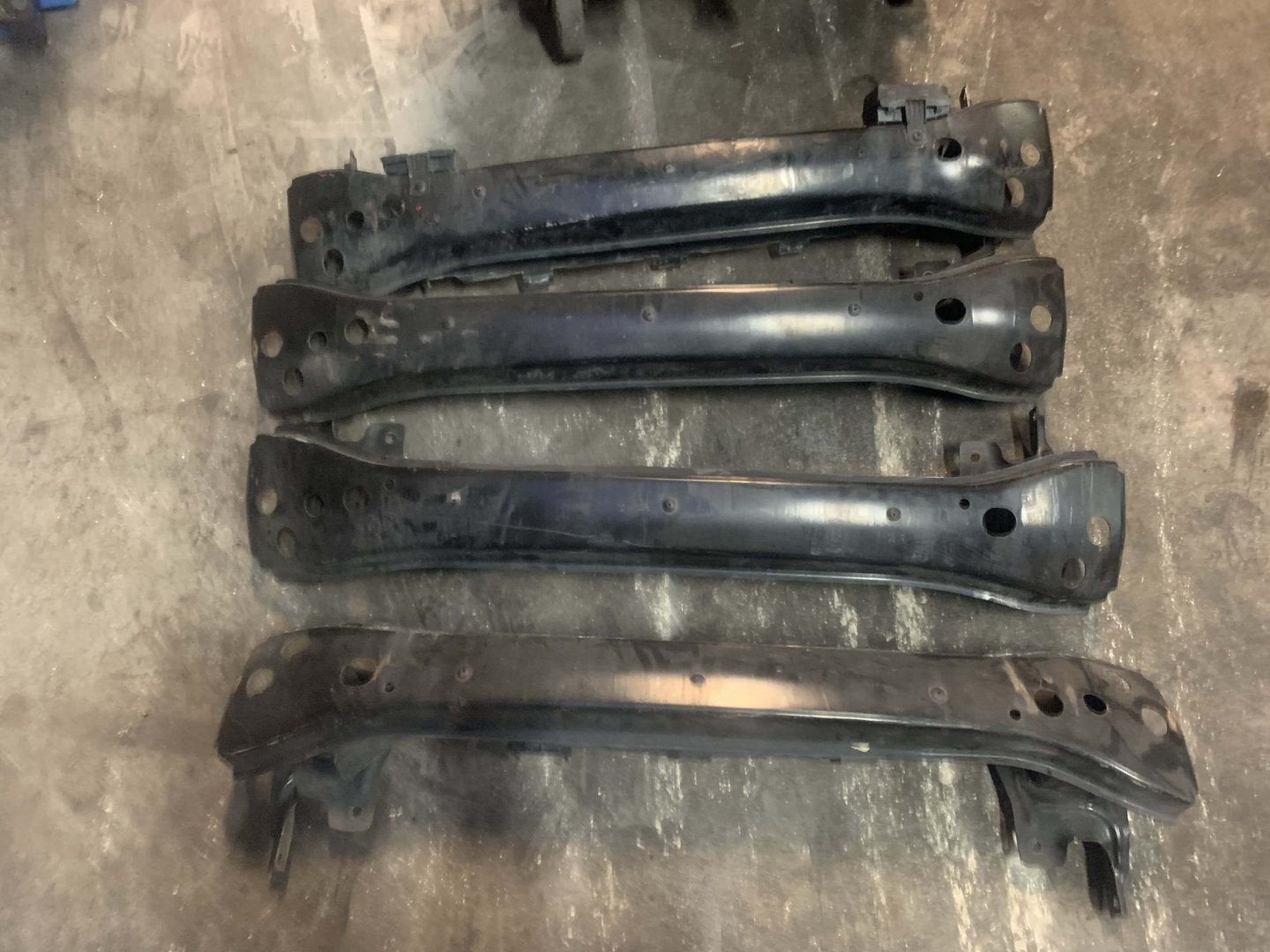 Volkswagen T5 Bumperbalk, Ophalen, Gebruikt, -, -