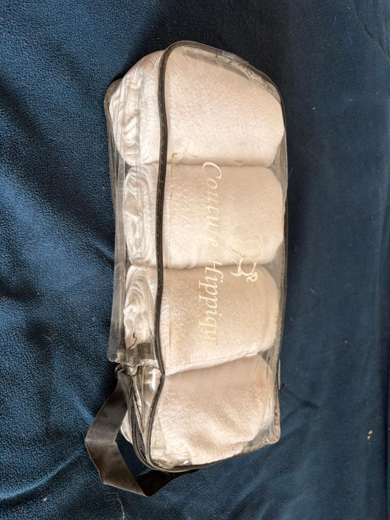 Witte bandages, Dieren en Toebehoren, Ophalen, Gebruikt