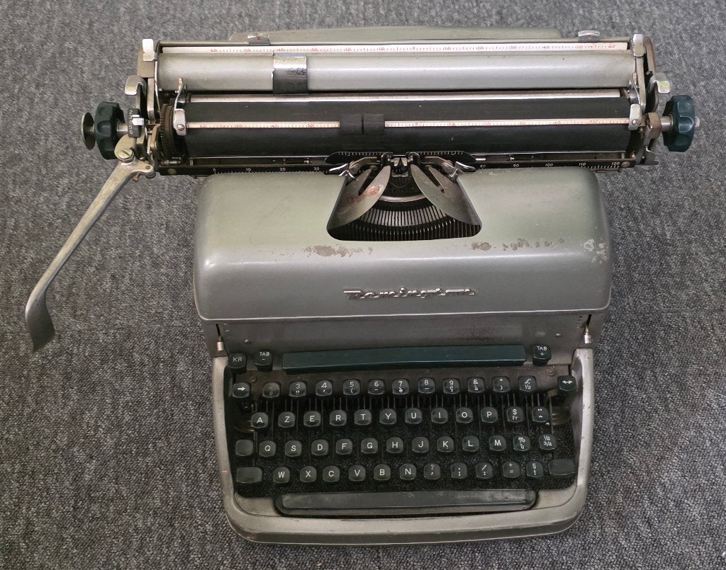 oude Remington-typemachine, Ophalen, Gebruikt