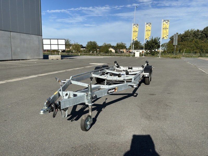 2026 Remorque à bateau Variant B2AMB (n'a jamais servi)