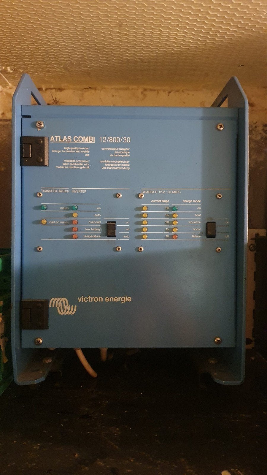 Victron Atlas 30/800, Sports nautiques & Bateaux, Instruments de navigation & Électronique maritime