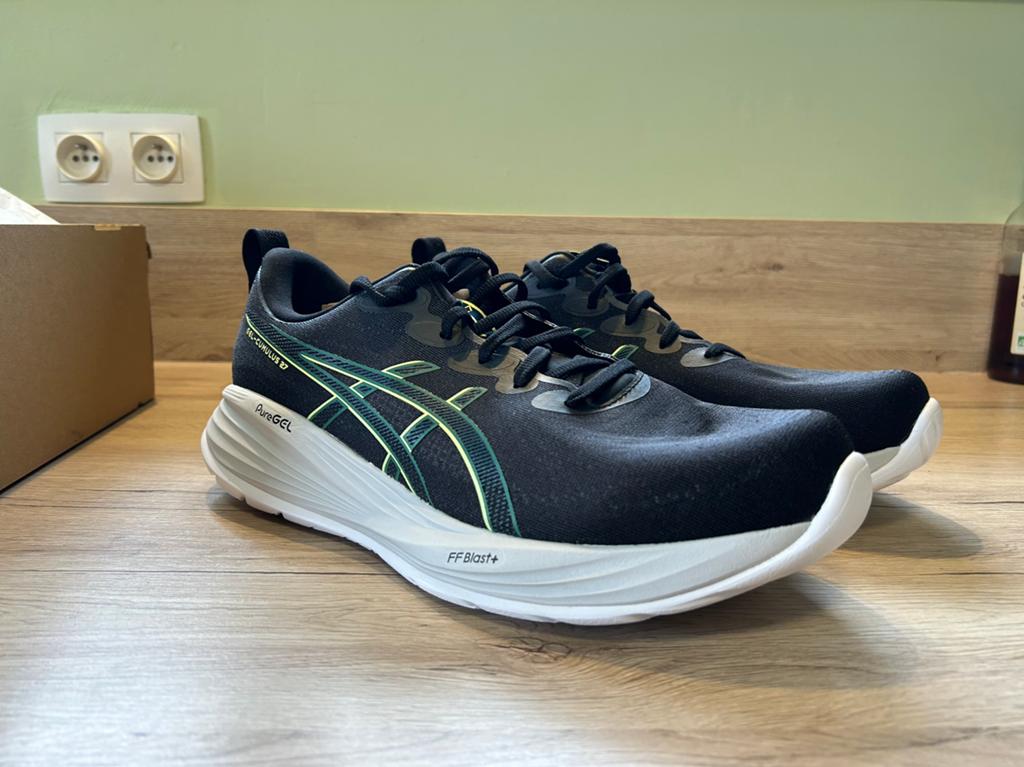 Chaussures running ASICS Cumulus 27 taille 46,5, Sport en Fitness, Loopsport en Atletiek, Zo goed als nieuw, Hardloopschoenen