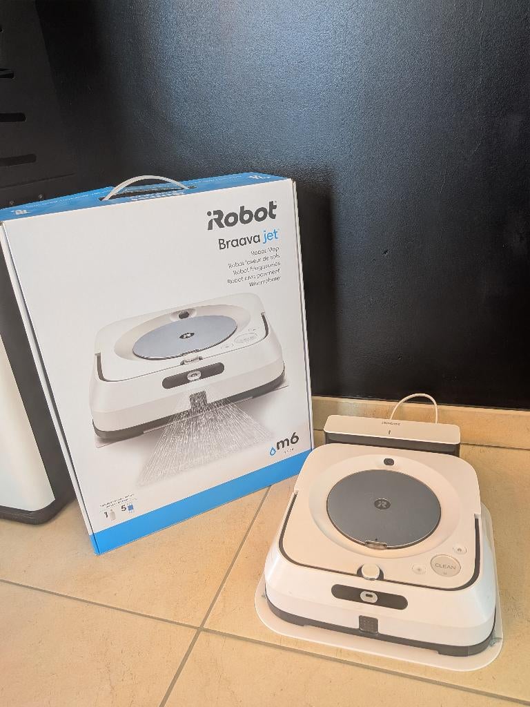 Robot nettoyeur Brava jet M6, Electroménager, Enlèvement, Comme neuf, Aspirateur robot