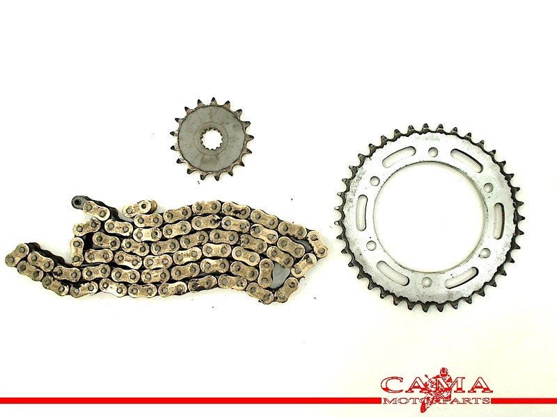 CHAINE + TANDWIELEN Suzuki TL 1000 R 1998-2003 (TL1000R), Dhr. S. di Majo, Utilisé, Info@cama-motorparts.nl, P.J. Troelstraweg 8 8
3144 CX  MAASSLUIS, NL