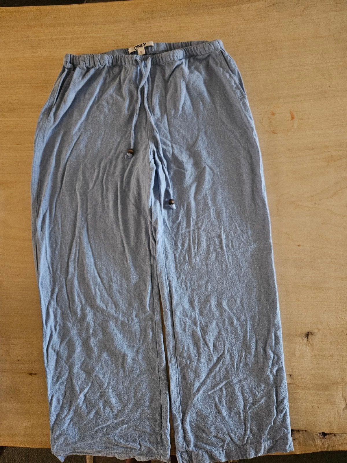 Frisse zomer broek licht blauw, Kleding | Dames, Broeken en Pantalons, Only, Blauw, Ophalen of Verzenden, Zo goed als nieuw