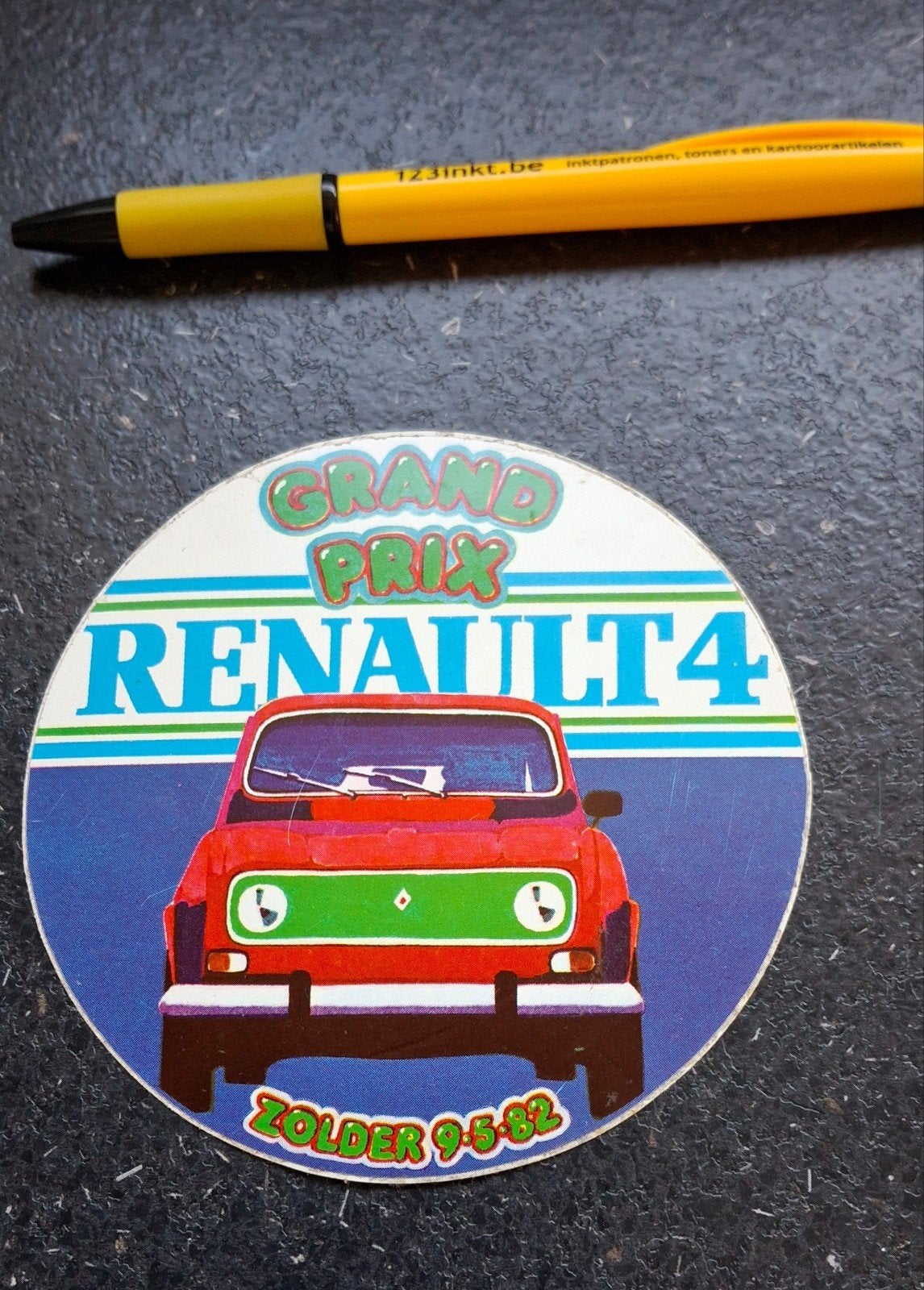 Vintage sticker Grand Prix Zolder 1982 Renault 4, Ophalen of Verzenden, Zo goed als nieuw