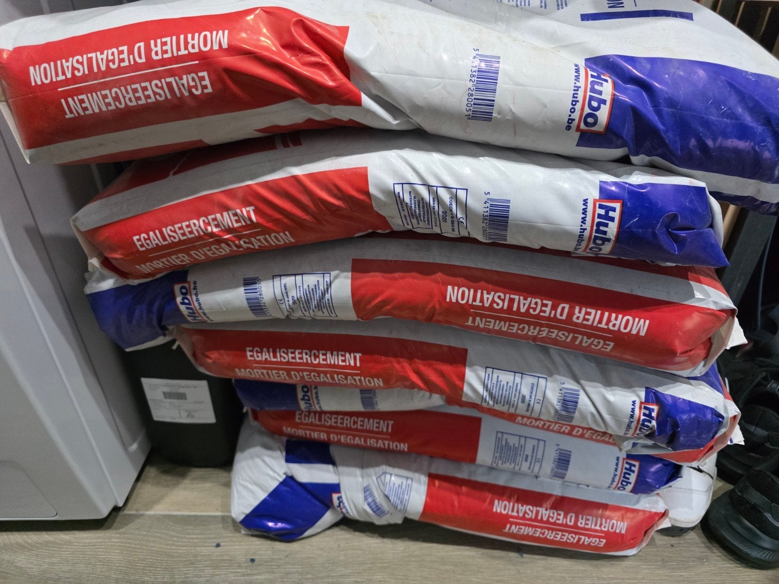 6 zakken egaliseercement, Doe-het-zelf en Bouw, Isolatie en Afdichting, Ophalen