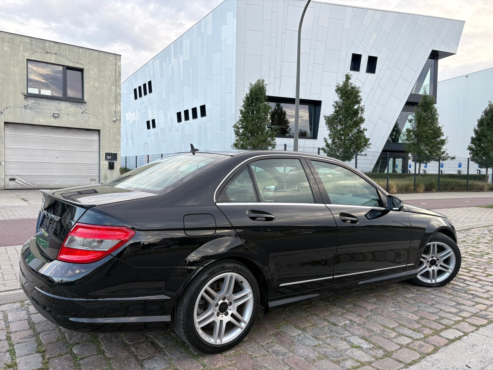 Mercedes-Benz C200 | AMG Pakket | 2011 | 213 Dkm | Automaat|, Autos, Mercedes-Benz, 100 kW, Achat, Entreprise, Entretenue par le concessionnaire