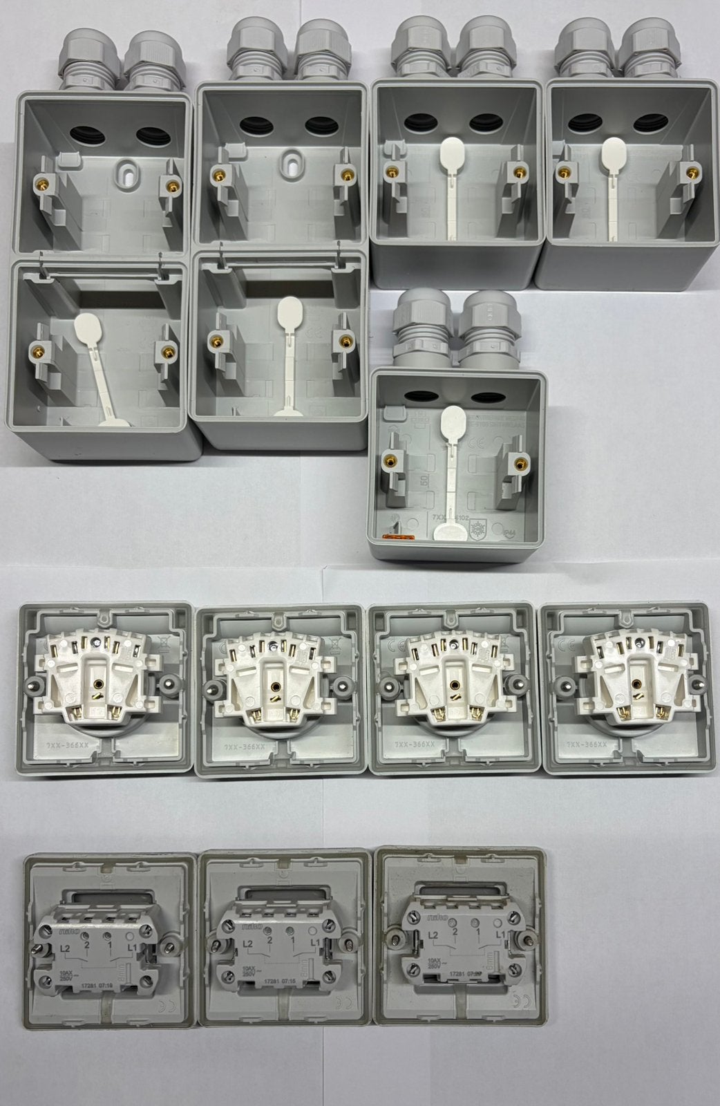 Niko Hydro IP55, Enlèvement, Comme neuf, Interrupteur