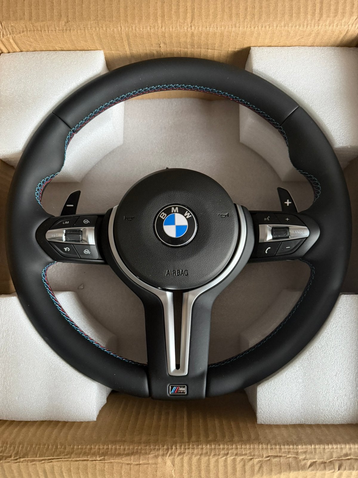 Volant bmw pack M sport avec palettes, Autos : Pièces & Accessoires, Enlèvement ou Envoi, BMW
