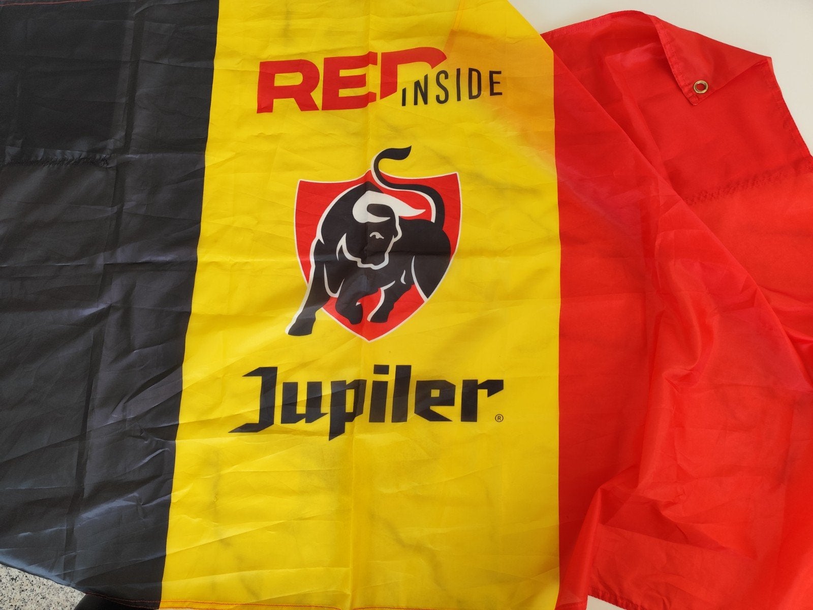 Belgische vlag, Jupiler. 1m50/88cm, Diversen, Vlaggen en Wimpels, Ophalen