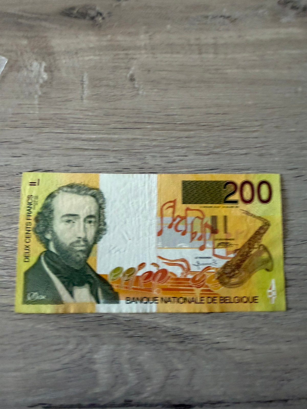 200 francs Sax en bon état, Timbres & Monnaies, Billets de banque | Europe | Billets non-euro, Enlèvement ou Envoi