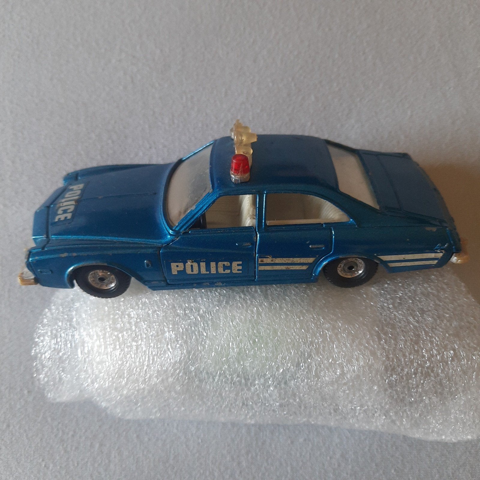 CORGI TOYS UK vers 1:36 * BUICK REGAL POLICE *VOITURE DE CIN, Enlèvement, Comme neuf, Voiture, Corgi