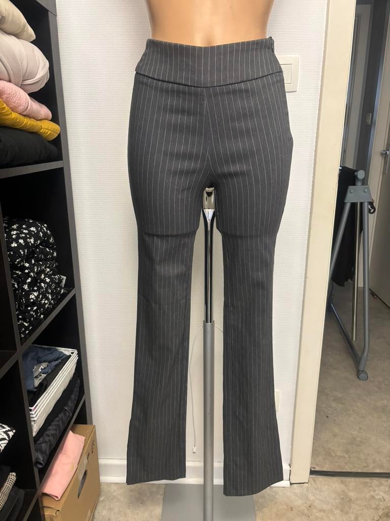 Pantalon habillé neuf, Neuf, Gris, Enlèvement ou Envoi, Longs