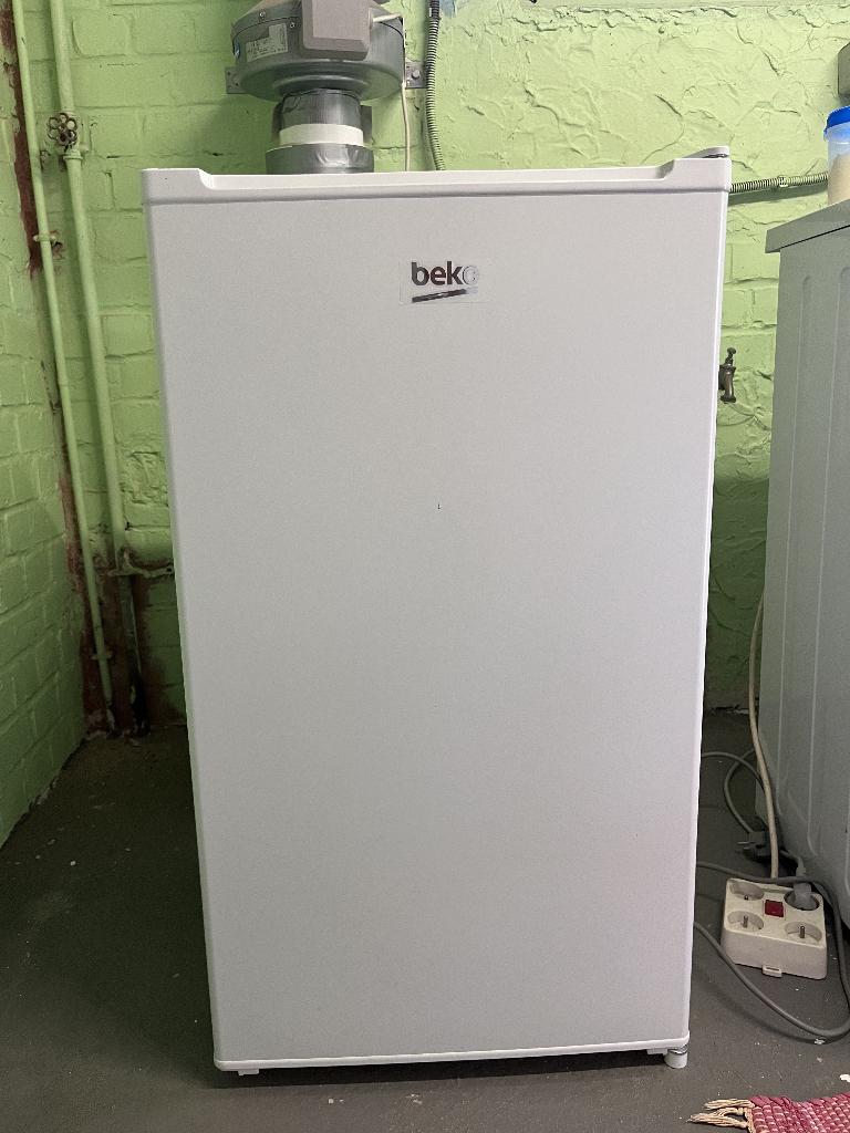 Petit Frigo Beko, Electroménager, Classe énergétique A ou plus économe, 85 à 120 cm, Enlèvement, 45 à 60 cm