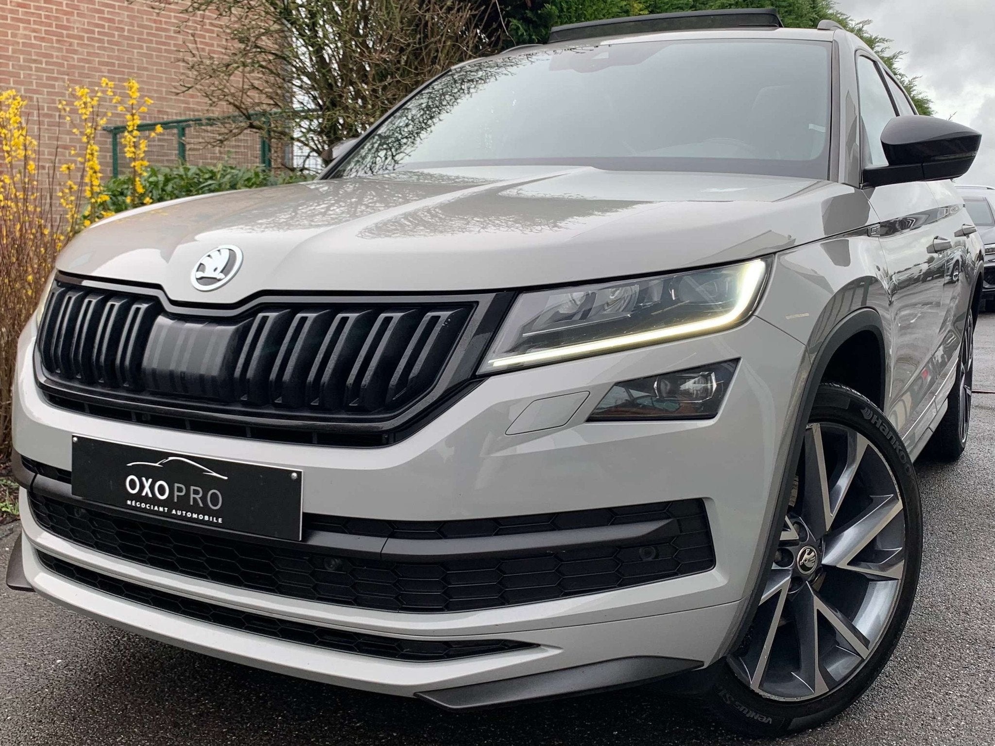Skoda Kodiaq 7 PLACES 2.0TDI SPORTLINE 150CV DSG / Boite Aut, Autos, Cuir, Argent ou Gris, Achat, Entreprise
