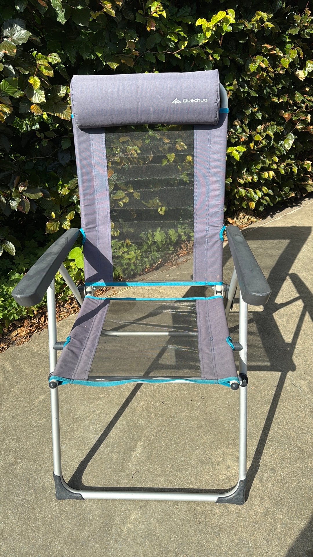 2 kampeerstoelen QUECHUA, Caravanes & Camping, Meubles de camping, Enlèvement, Utilisé, Chaise de camping