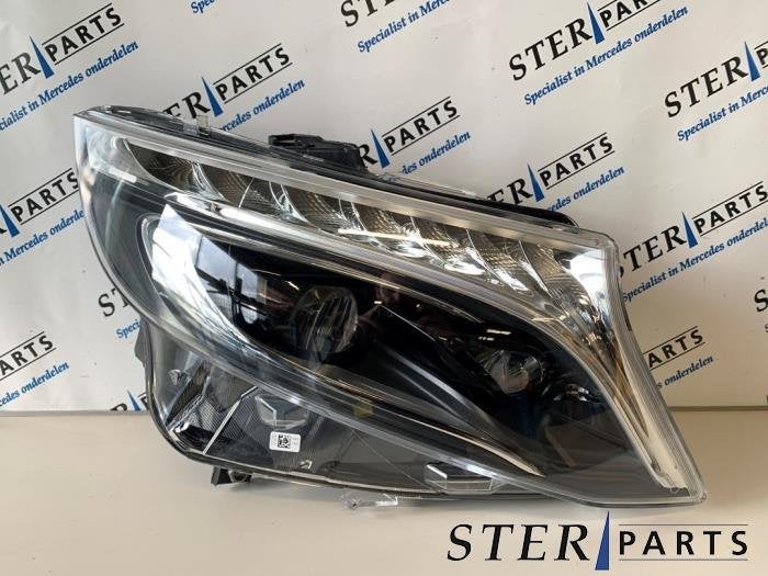 Koplamp rechts van een Mercedes Vito, 12 maanden garantie, -, Nieuw, Ophalen of Verzenden