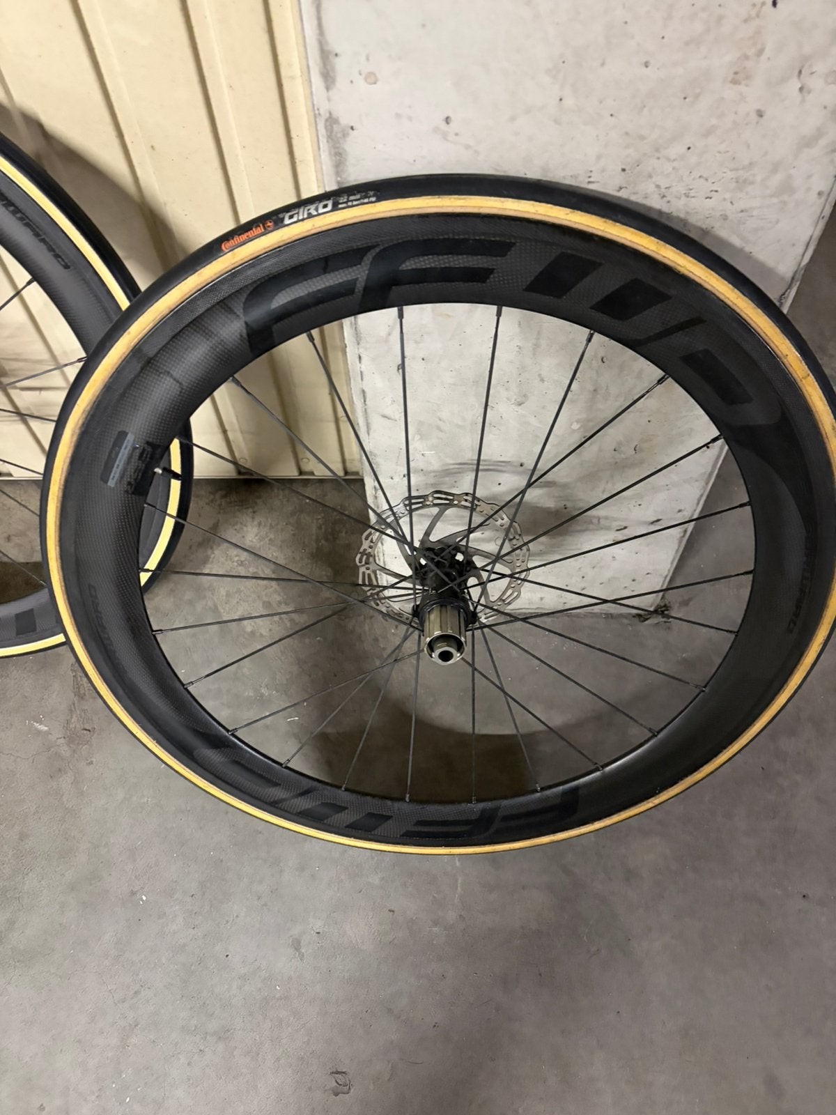 roue carbone disque  pneu boyau, Enlèvement, Comme neuf, Roue, Carbone