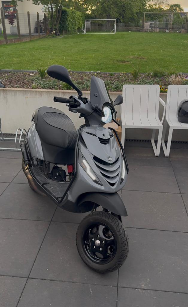 Zip 2takt, Vélos & Vélomoteurs, Scooters | Piaggio, Enlèvement, Comme neuf, Zip