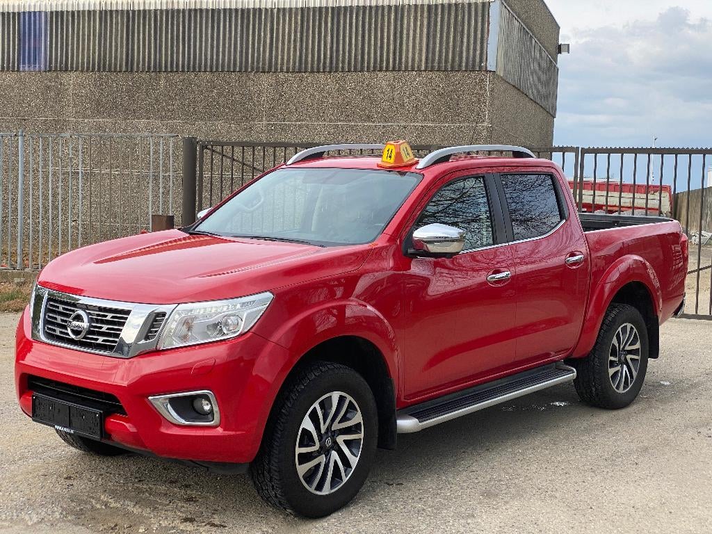 Nissan Navara 2.3 dCi 4WD Tekna / Premium, Entreprise, Boîte manuelle, Entretenue par le concessionnaire, Noir
