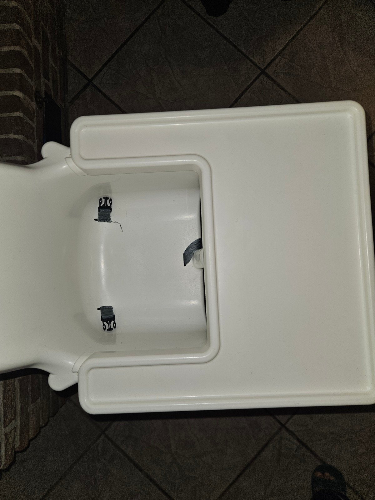 Ikea kinderstoel, Enlèvement