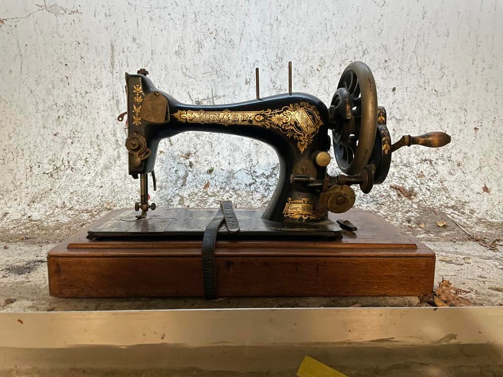 Singer Naaimachine, Ophalen