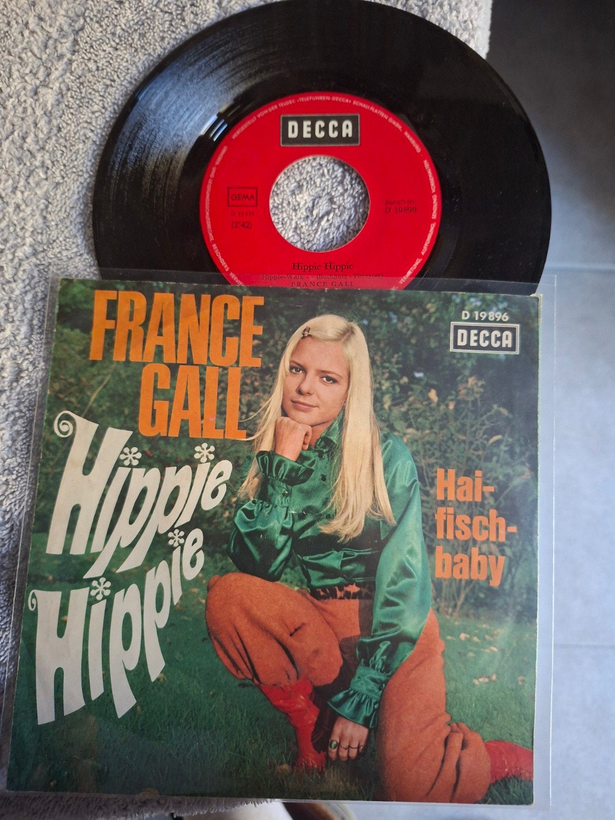 france gall hippie hippie/haifish baby, Cd's en Dvd's, Vinyl Singles, 7 inch, Zo goed als nieuw, Beschermende buitenhoes, Overige typen