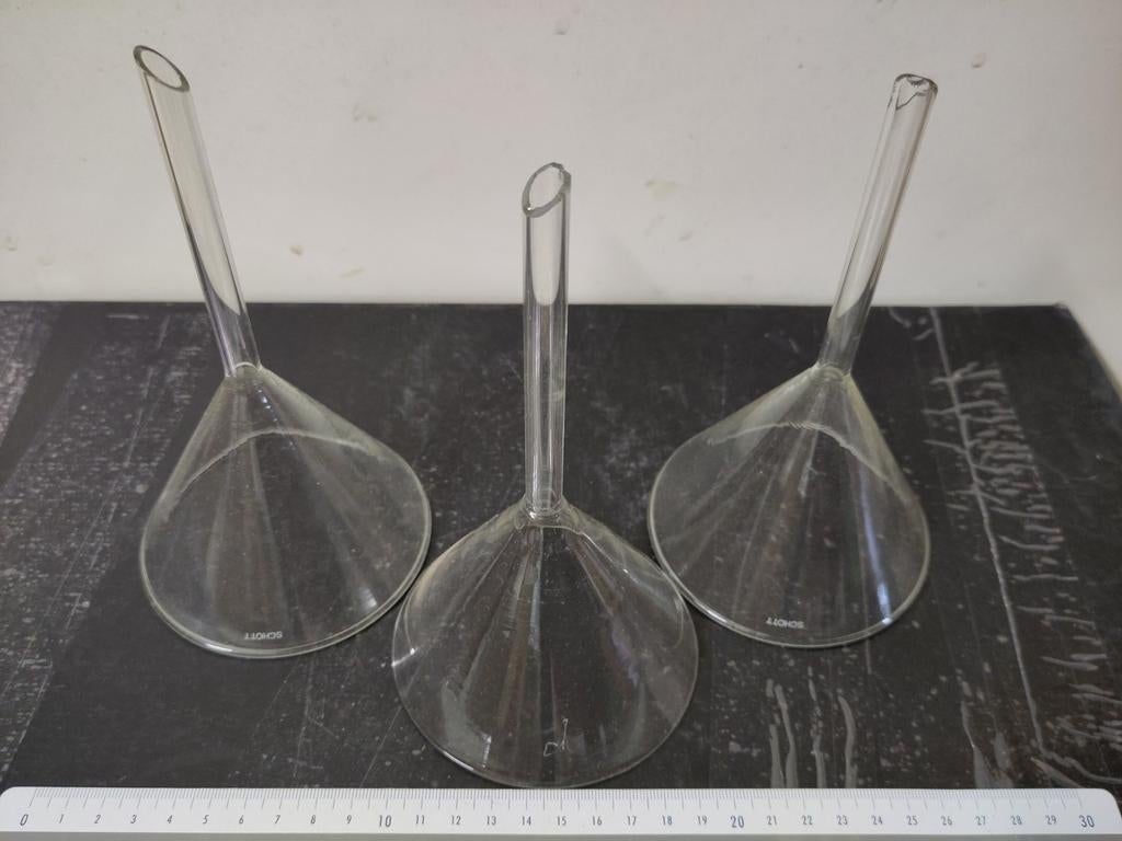 3x glazen trechters 10 cm, Ophalen