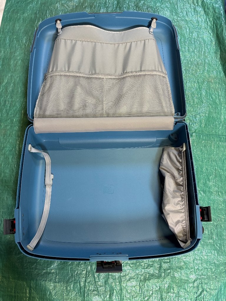 Valise rigide bleu à code Made in Italy Très bon état, 70 cm ou plus, Plastique dur, Enlèvement, Utilisé
