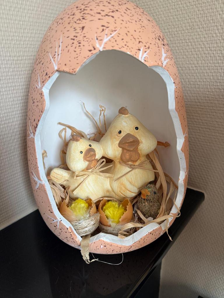 Paasei groot 30 cm h x 20 cm in steen, Diversen, Ophalen