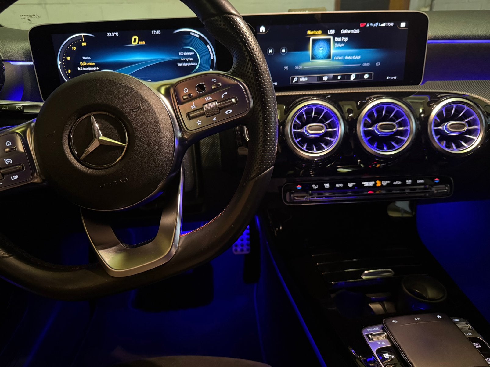 Mercedes A220D Amg Pakket, Auto's, Mercedes-Benz, Automaat, Geel, Bedrijf, Diesel