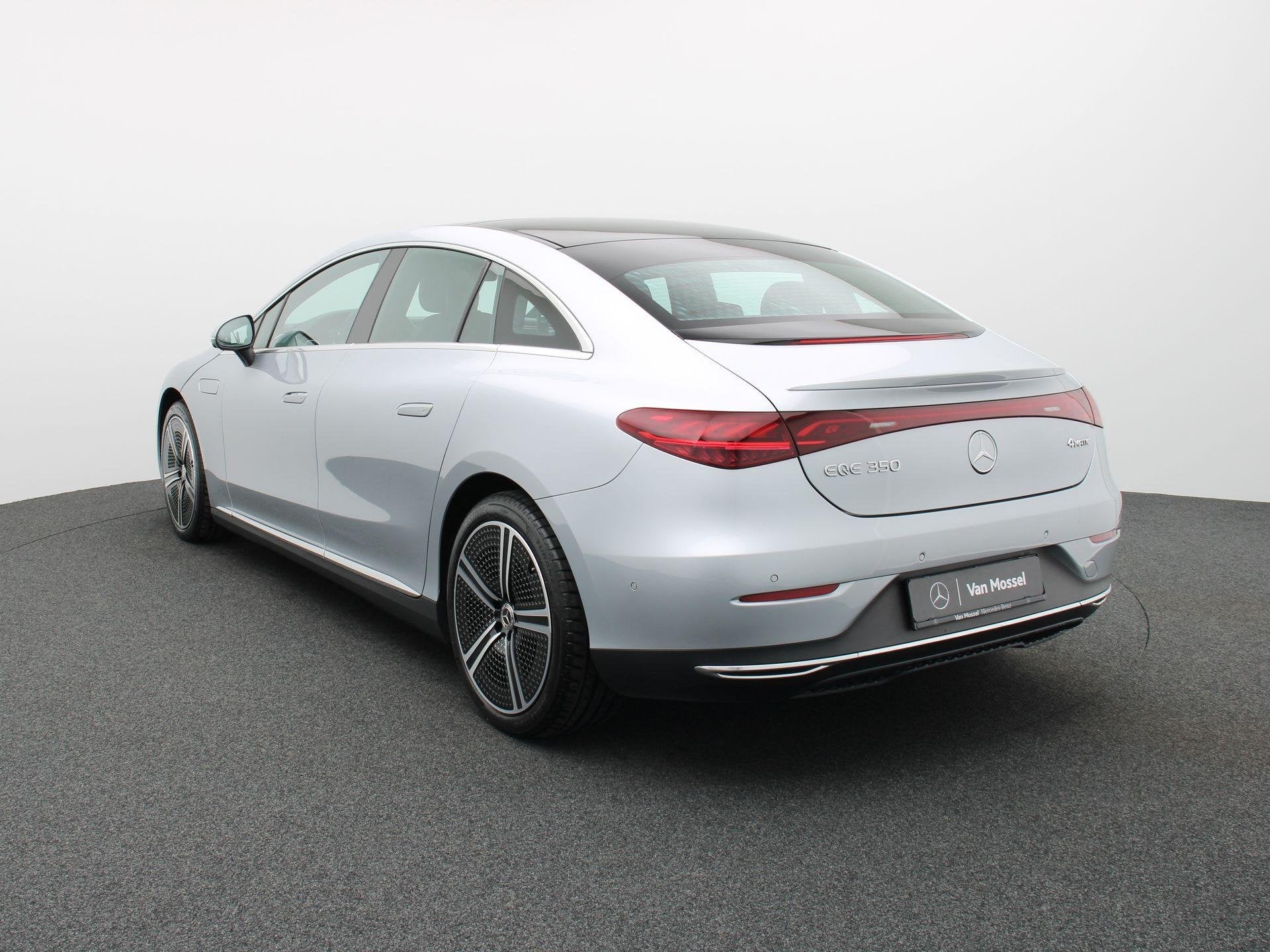 Mercedes-Benz EQE 350 4MATIC Luxury Line + LEDER + BURMESTER, Auto's, Automaat, Automatische klimaatregeling, 96 kWh, 2475 kg