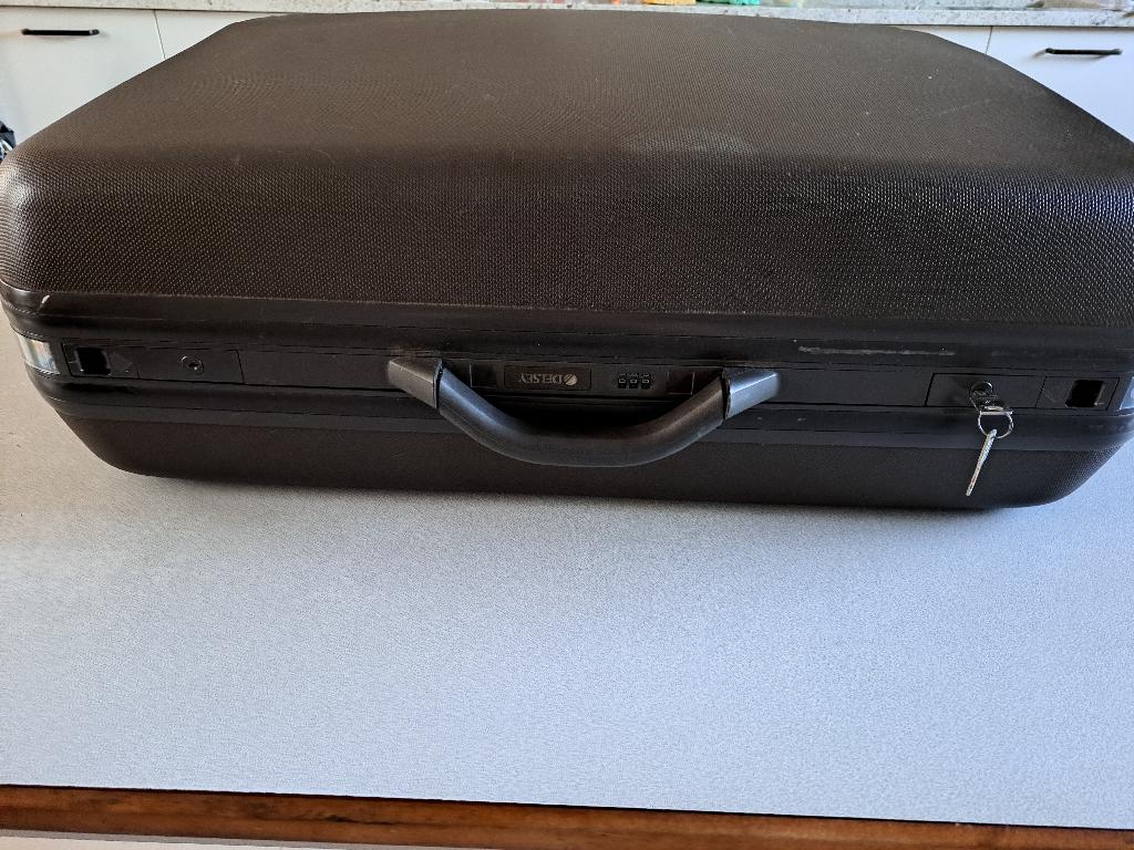 Valise rigide DELSEY grand format, 70 cm ou plus, Enlèvement, Utilisé, Autres matériaux