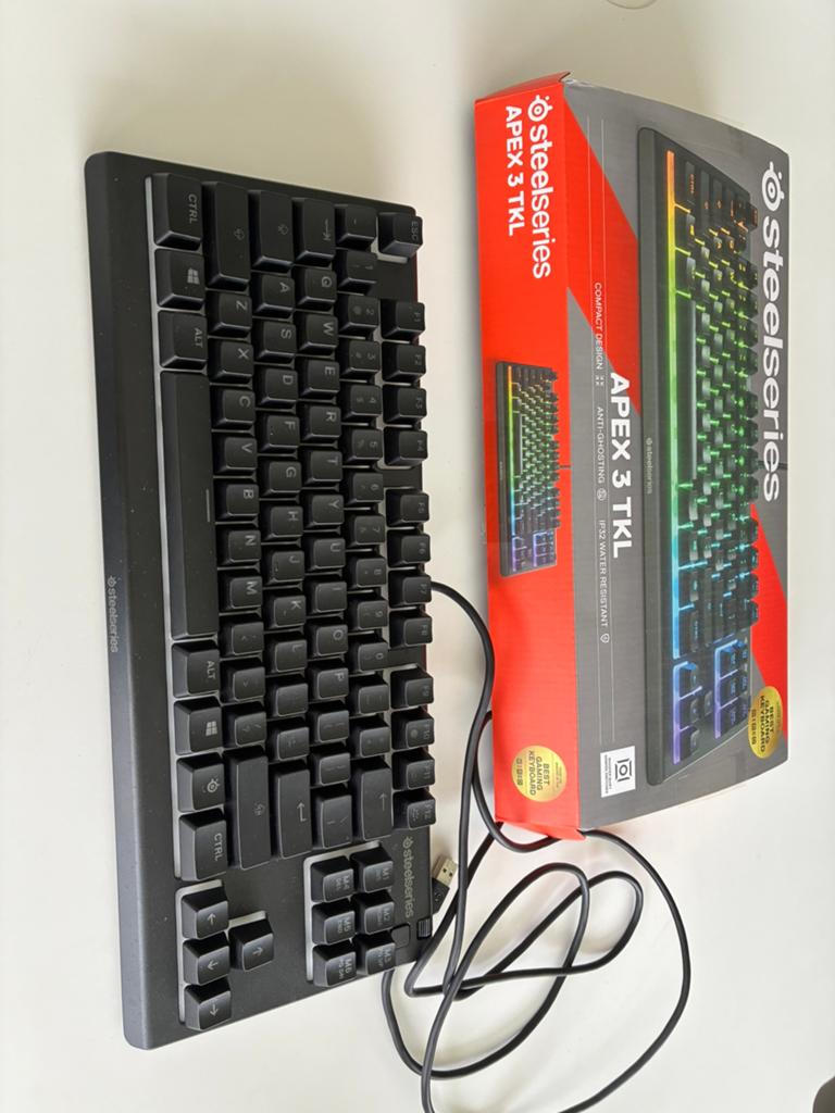 Steelseries Apex 3 TKL, Computers en Software, Ophalen, Qwerty, Zo goed als nieuw