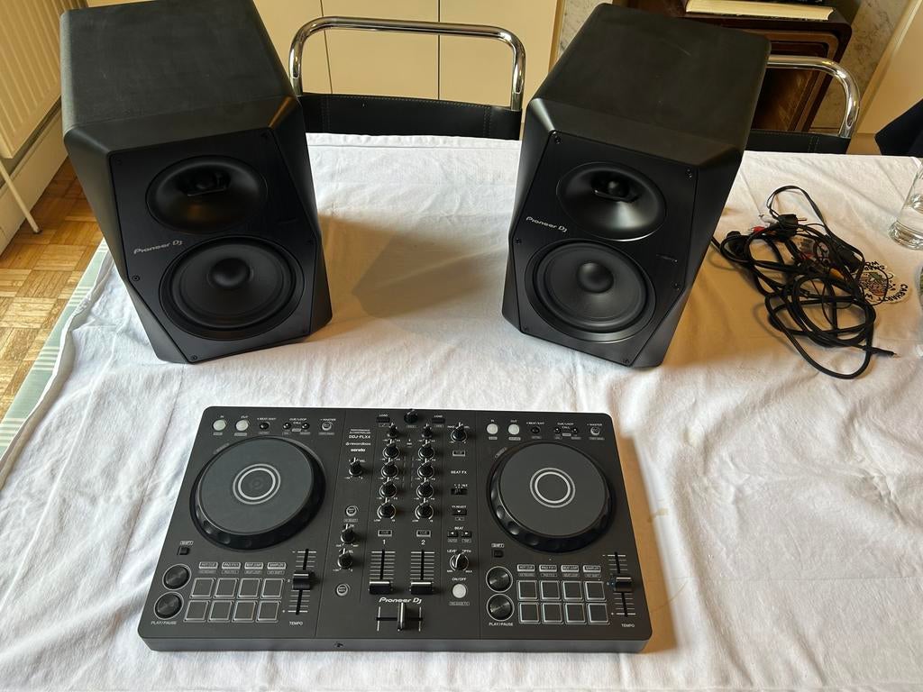 Pioneer DDJ-FLX4 + 2x Pioneer VM-70 + draagtas en cover, Muziek en Instrumenten, Ophalen, Zo goed als nieuw, Draaitafel, Pioneer