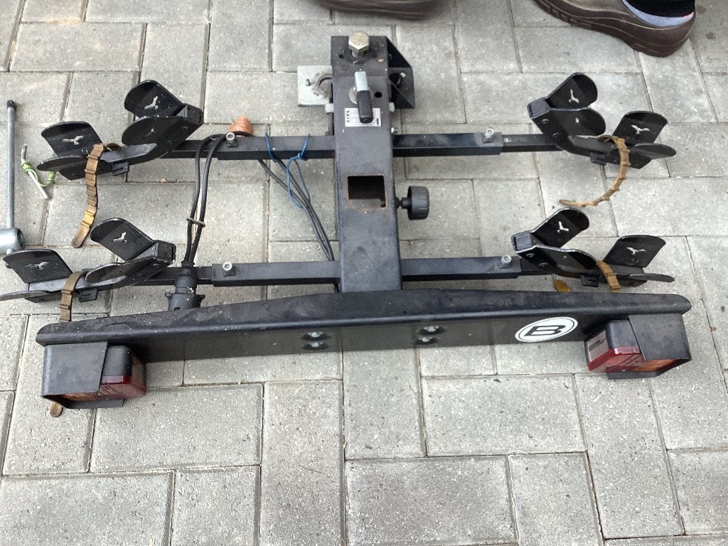 Fietsendrager, Gebruikt, Brede banden, Ophalen of Verzenden, 2 fietsen