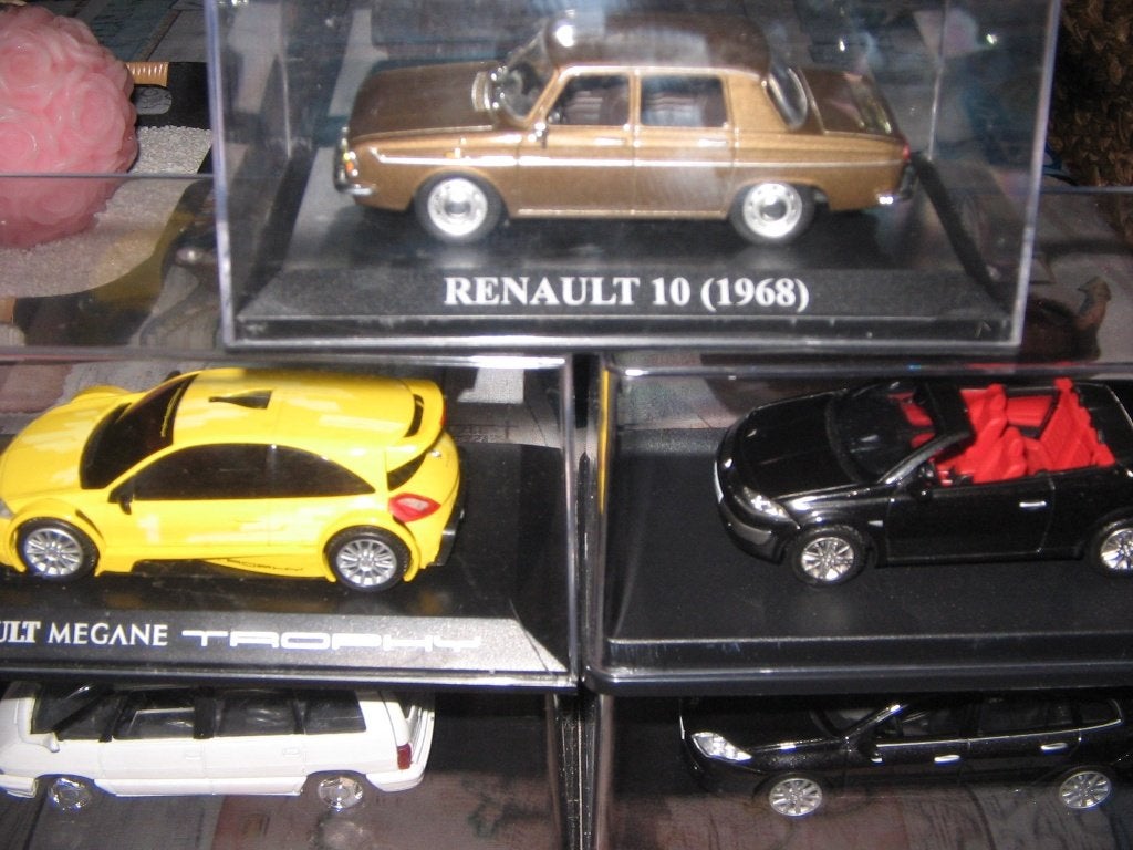 lot van 15 renault modellen op 1/43, Enlèvement, Neuf, Voiture, Autres marques