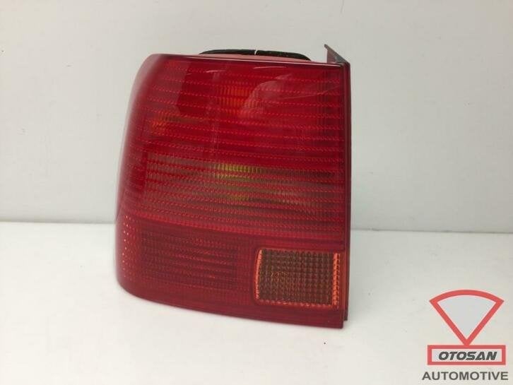 vw passat 1997 2000 feu arri re gauche nouveau! 5836933, Neuf, Volkswagen, Volkswagen AG, Vw@volkswagen.de